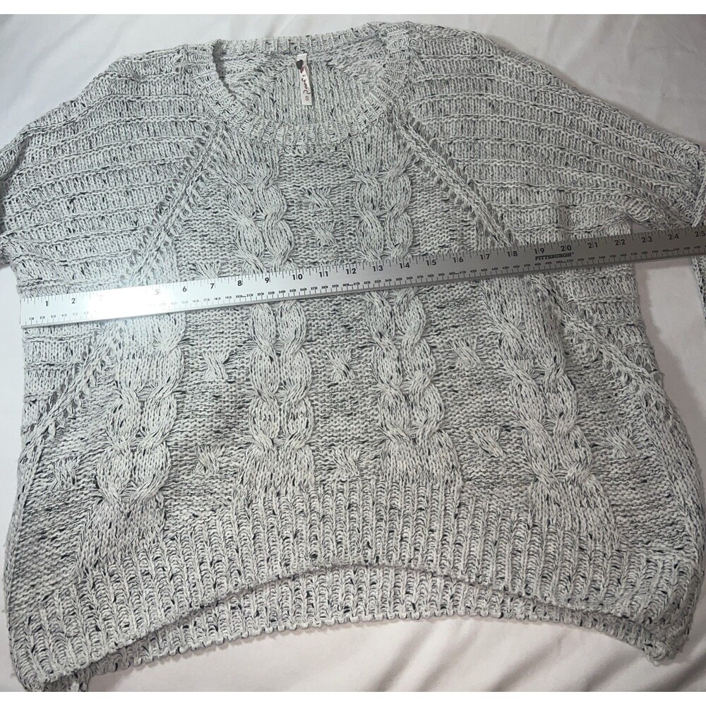 Poof! Cable Knit Black And White Sweater Size Small - Picture 3 of 5